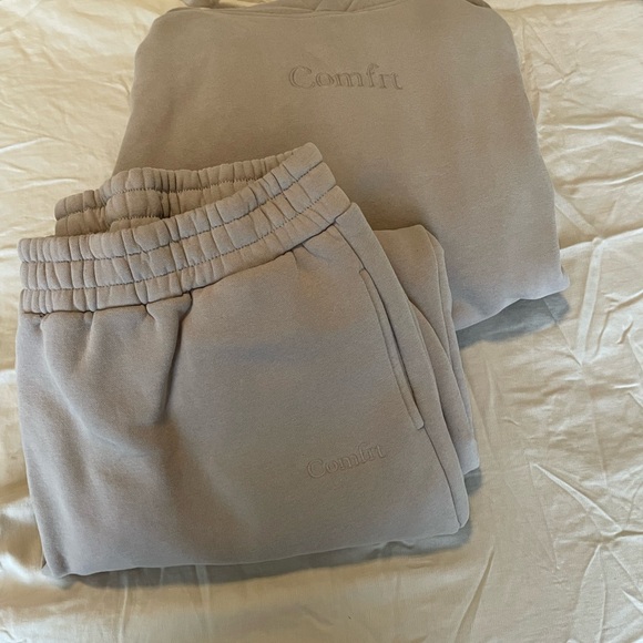 Comfrt Other - Comfrt Hoodie & Sweatpants Set - Color: Bark